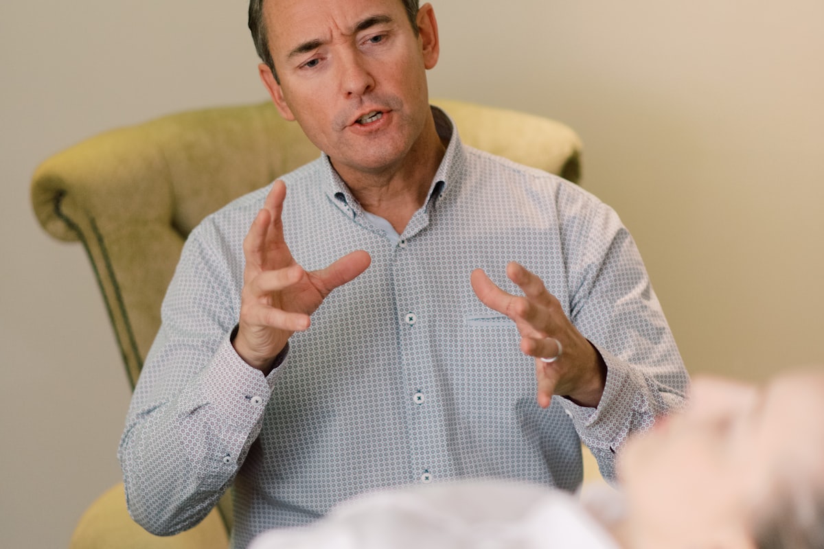 Plaud Note vs Otter.ai: Which AI Meeting Recorder Is Better for In-Person Recording in 2025?